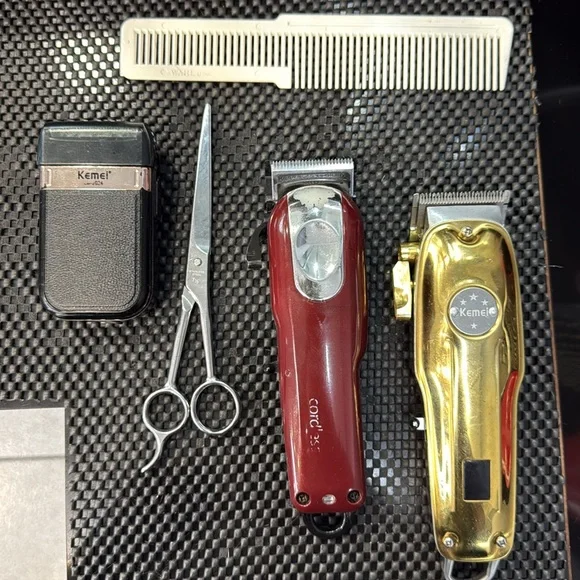 Barber supplies - Picture 2 of 5